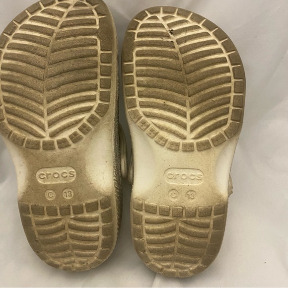 Crocs Classic Girls Size C13 Glitter Rubber Slip On Clog With Swift Music Charms - Picture 7 of 15